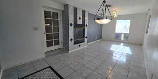 Beautiful 3 bed/ 1 bath home on large lot with walled and fenced front and back yard! Gallery 11