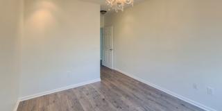 Beautiful Ranch 2 bed/2 bath Condominium Gallery 18