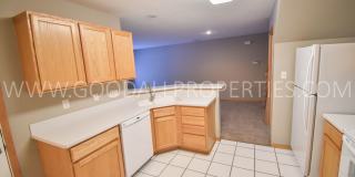 Beautiful 2 bedroom, 1.5 bath Townhouse in West Des Moines with 1-car attached garage Gallery 4