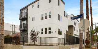 443 N Heliotrope Dr Gallery 8