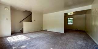 Beautiful 3-Bedroom Duplex in Castle Shannon! Back Yard, Central A/C & More! Call Today! Gallery 5