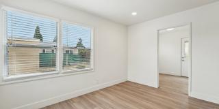 Hesperian Gallery 25