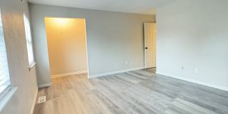 813 S Grosvenor Ct Gallery 37