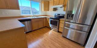 3 Bedroom, 2 Bath Home Available! Gallery 9