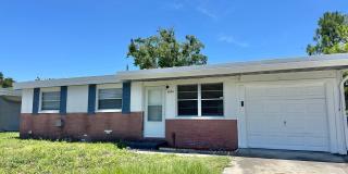 Unfurnished/Yearly single family home 3br/1ba/1car gar available now in Seminole! Gallery 1