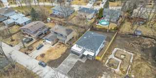 148 Oak Street Gallery 42