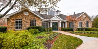 Cascades Overlook Gallery 1