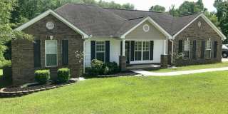 Great family home in Troy! Gallery 1