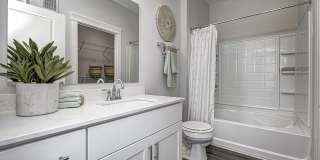 Wheelhouse Apartments on the Monon Gallery 9