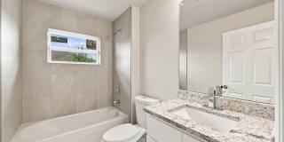 736-738 Gilbert Avenue S Gallery 19