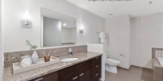 915 Olive Street Gallery 21