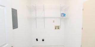 8154 Treetop Ln Gallery 13