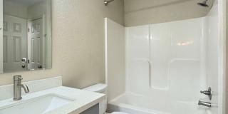 Campus Commons Apartments Gallery 11