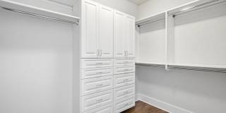 End-Unit Townhome with Private Rooftop Terrace in Myers Park!! Gallery 43