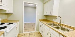 3907 Englewood Circle Gallery 4