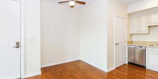 155 S Oxford Ave Gallery 7