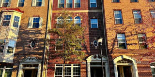 908 HALL STATION Drive unit: 101 Gallery 1