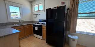 Spacious 3-Bedroom Midtown Home with Central A/C & Two Assigned Parking Spaces Gallery 9