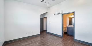 St. Thomas Flats Gallery 64