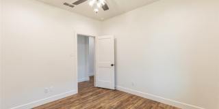 7949 SAWDUST Gallery 16