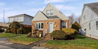 39 Stewart Street Gallery 1