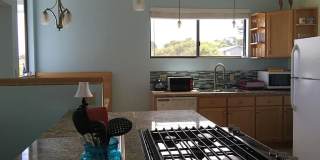 671 Lily Street - Upper level Gallery 7