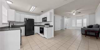 Charming 2/2 at Boardwalk Condominiums! Gallery 7