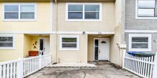 GORGEOUS REMODELED 2BR/1.5BA TOWNHOME IN TALL PINES, LARGO! Gallery 3