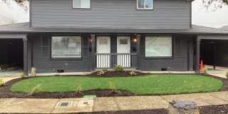 Cute Townhouse, Fully Renovated Gallery 1