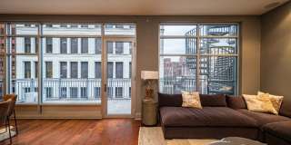 Luxury Penthouse Condo Located in Downtown Pittsburgh (Reduced Security Deposit on Move in) Gallery 14