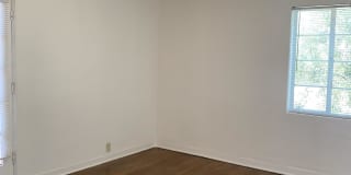 1930 East Mabel Street Gallery 8