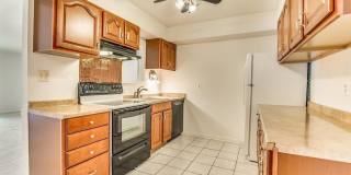 3863 PERSIMMON Circle Gallery 15