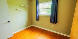 300 MACCLELLAND Avenue Gallery 25