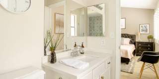 6533 E Grandview Drive Gallery 28