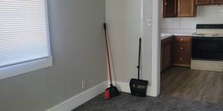 2 Bed House w/ Ramp Access and Fenced in Back Yard + Walk In Shower Gallery 4