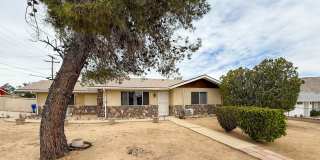 2 Bedroom Yucca Valley Home Gallery 1