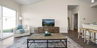 Savannah at Ankeny Gallery 4