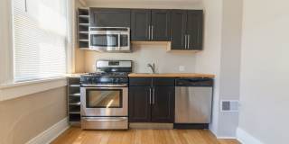 *AVAILABLE NOW* Super Affordable & Renovated 3 Bedroom Town House in the South Side Slopes! Gallery 4