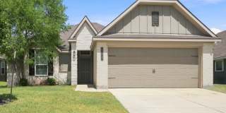 4-Bedroom, 2 Bath Single Family for Rent in Montgomery, TX|  2-Car Garage Parking & Modern Kitchen Gallery 1