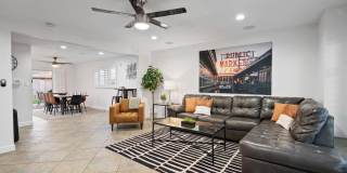 8336 E SELLS Drive Gallery 10
