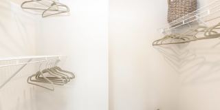 Sola Gallery 30