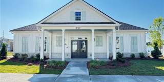 709 Alburgh Alley Gallery 32