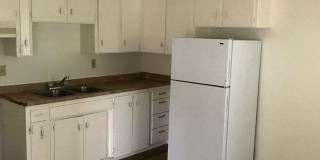 Garden Square Apartments    2 Bedroom 1 Bath Gallery 9