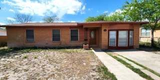 224 Highland Gallery 1