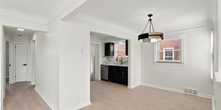 427 N Waverly Street Gallery 10