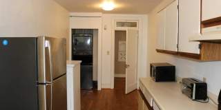 303 King Street Gallery 16