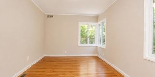 Charming Bungalow in the Montclair Hills Gallery 24