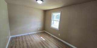NEWLY REMODELED 3 bedroom house in Colonial Heights Gallery 14