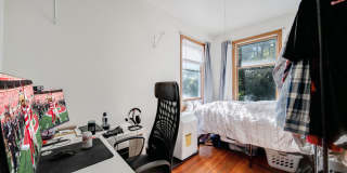 4 or 5 Bedroom Right off of High St - OSU Campus Gallery 15