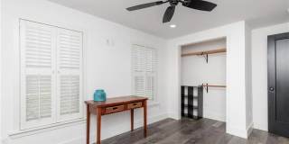 202 Dolphin Place Gallery 18